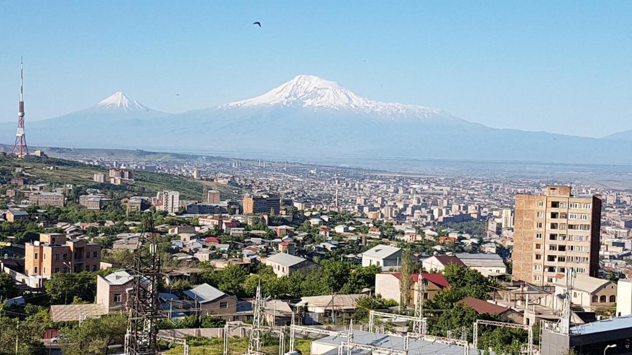 Pride Properties Welcomes You At 17 Buzant St 11-166 Yerevan Armenia Extérieur photo